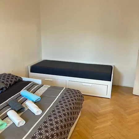 Star #2a215 By Starbnb Eu * Brno